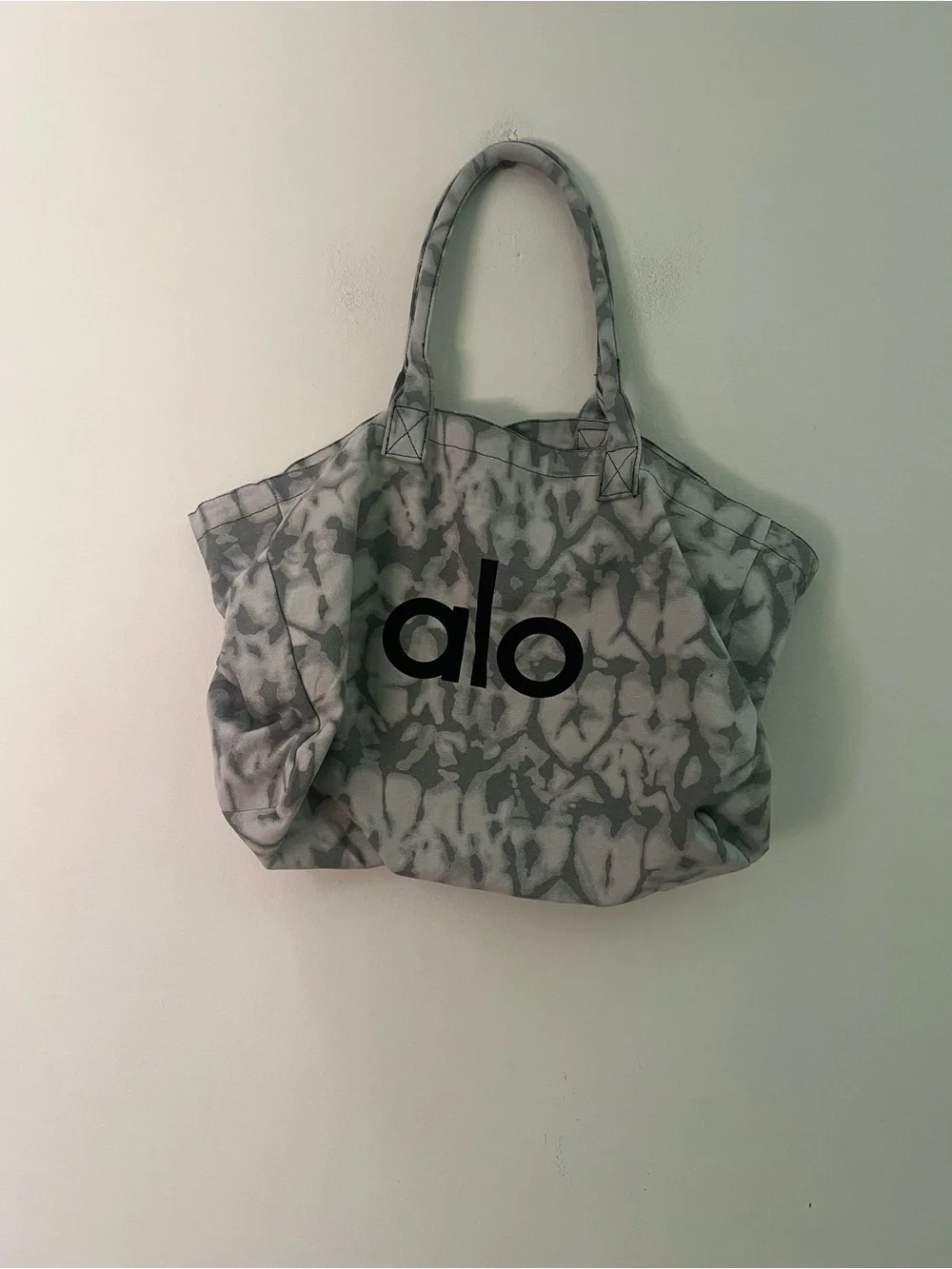 ALO Yoga Grey Tie-Dye Tote Bag with Bold Logo